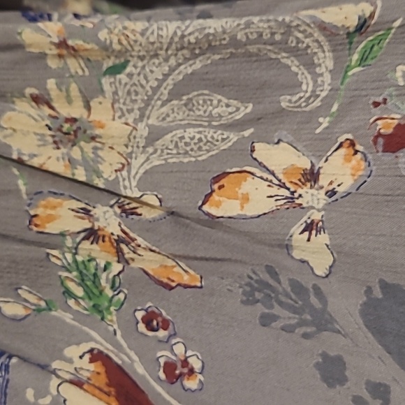 Boho long sleeve top size lg - Picture 3 of 6